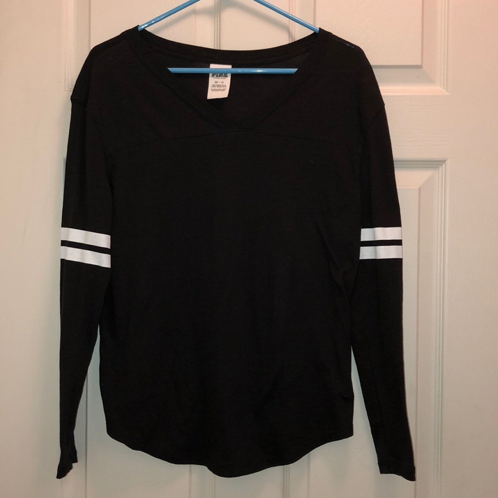 Long black sleeve shirt with white strips